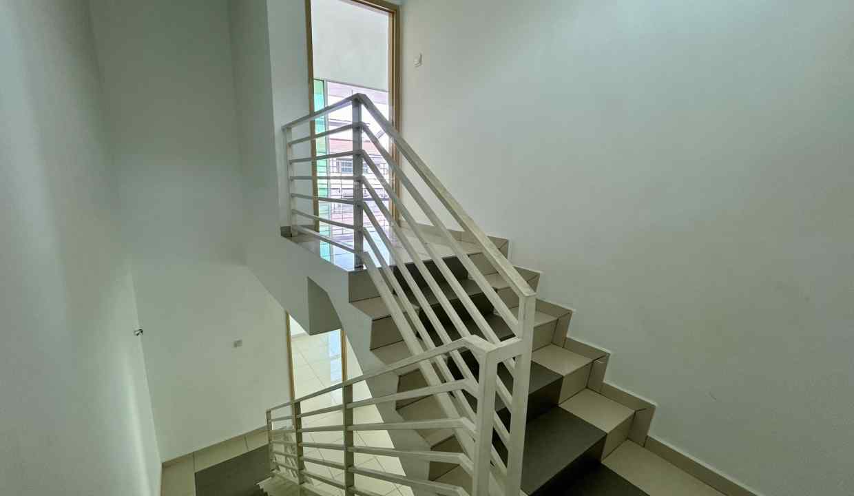 list-39981-08-67007c8d27c4e4.84845085