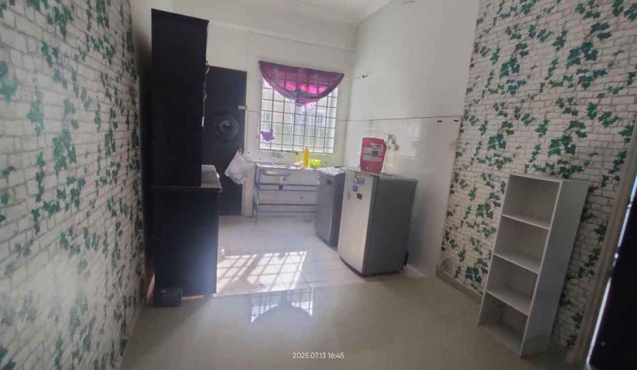 list-112800-10-68ed11dde9f833.01006093