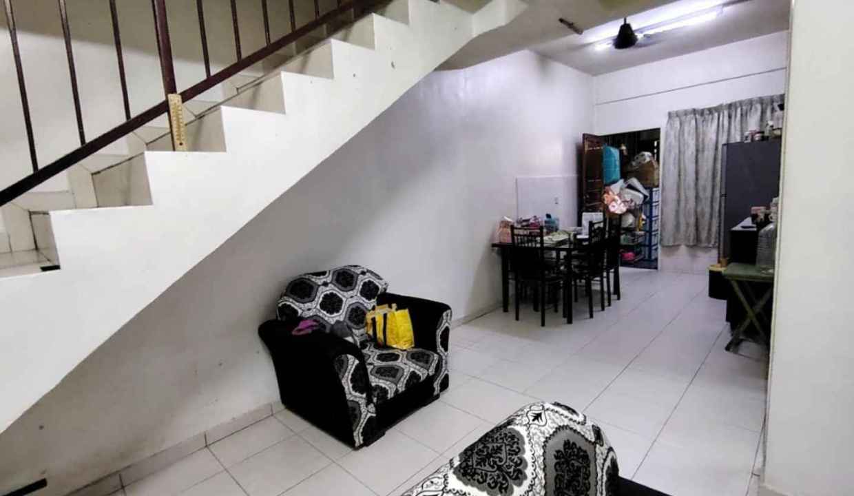 list-72772-03-67d363209d3ce5.07357356