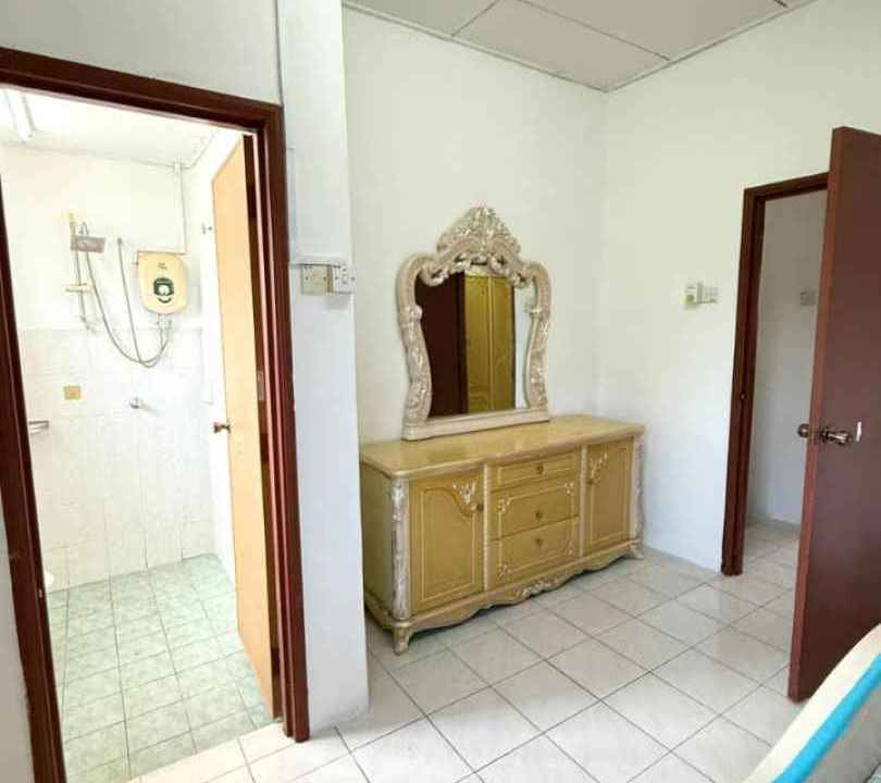 list-93324-10-686df7d002d054.90206371