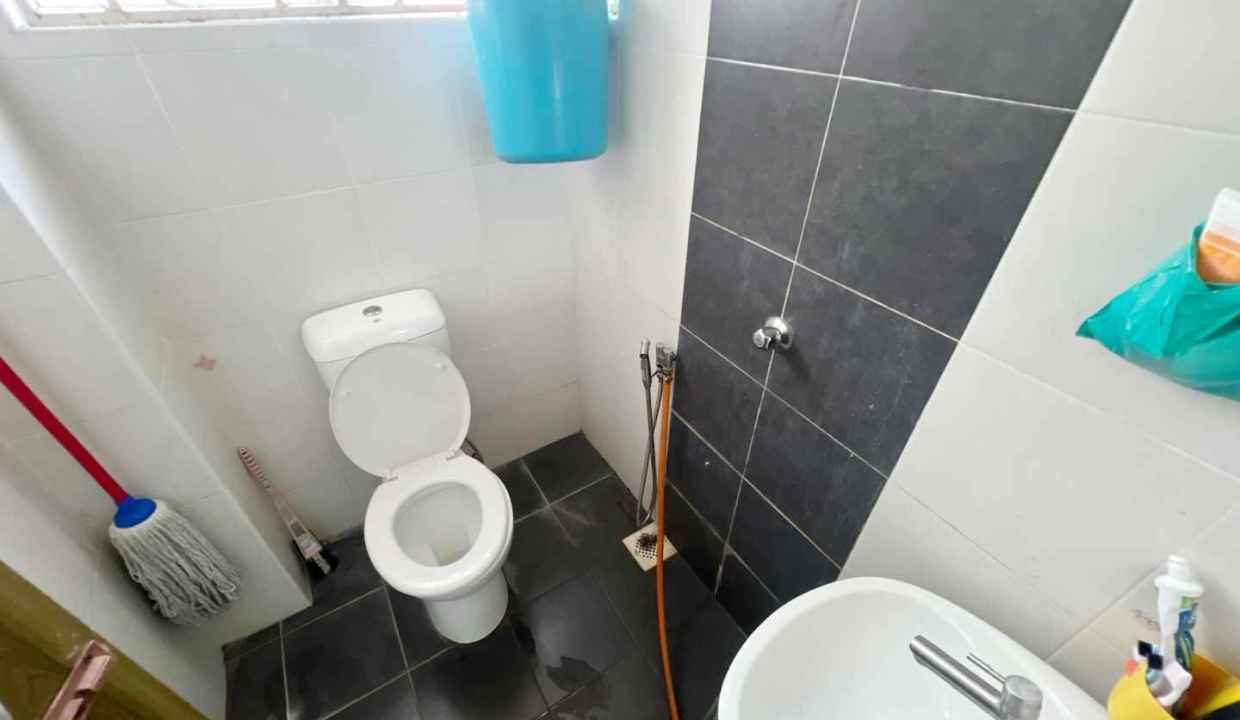 list-122726-08-6926a65363a475.81939450
