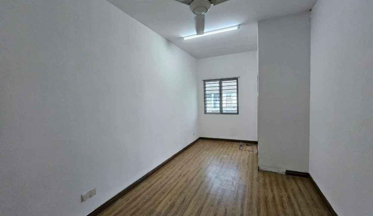 list-111958-09-68e6e3f034b771.57047975
