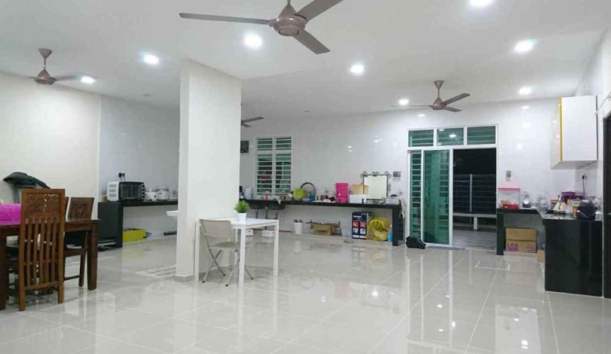 list-125731-08-693bbfdd78d252.00818784