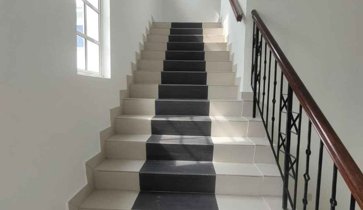 list-93051-12-686cb60d0830e0.49532797