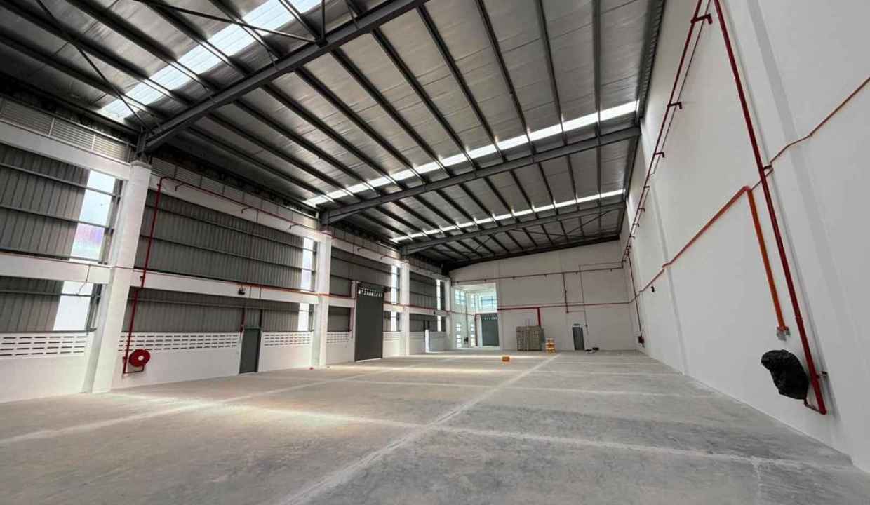 Banting COMPASS @ Kota Seri Langat Factory _ Warehouse Sg Manggis (1)