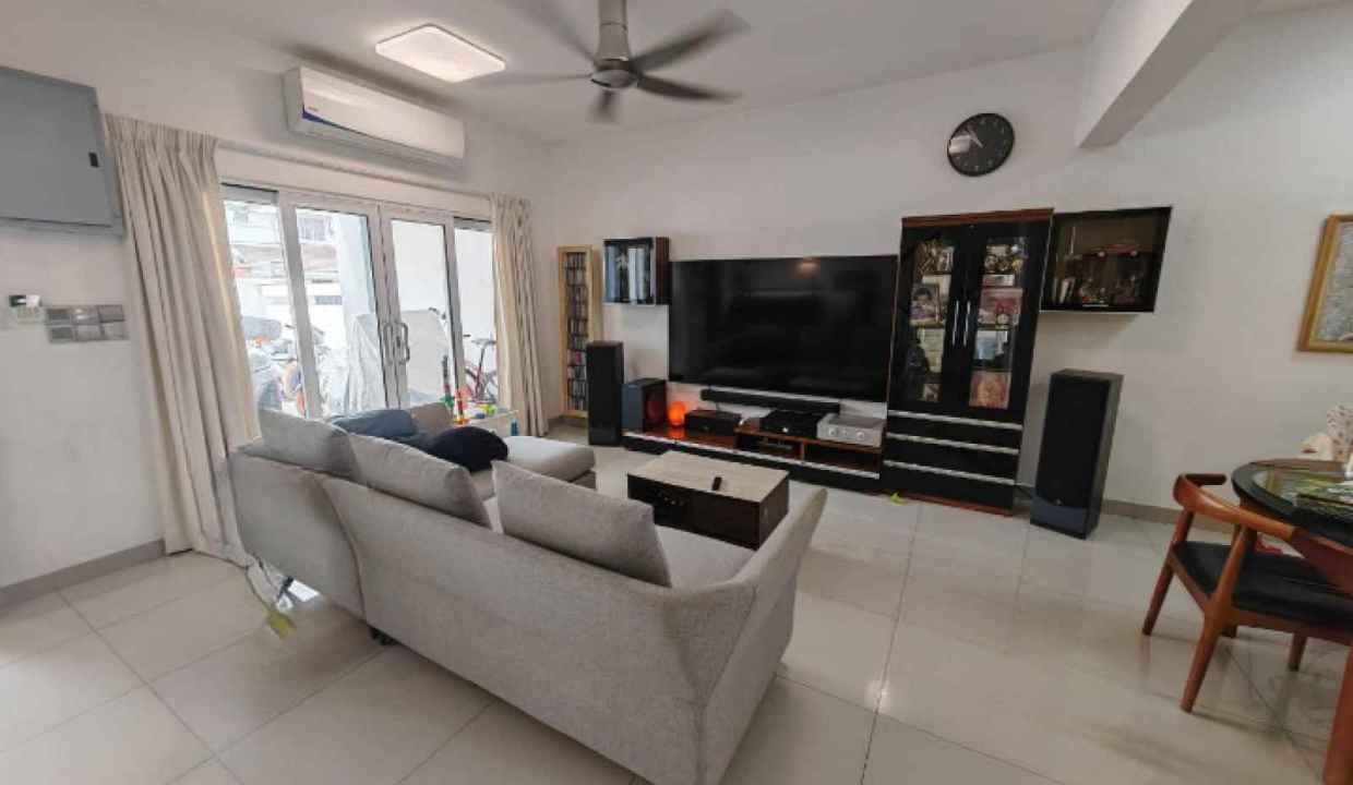 DOUBLE STOREY HOUSE @ JALAN SP , BANDAR SAUJANA PUTRA (4)