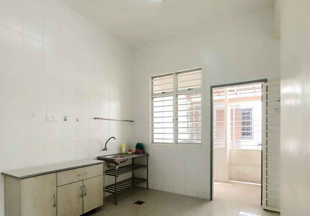 Double Storey Semi D Corner Lot Bandar Saujana Putra (18)