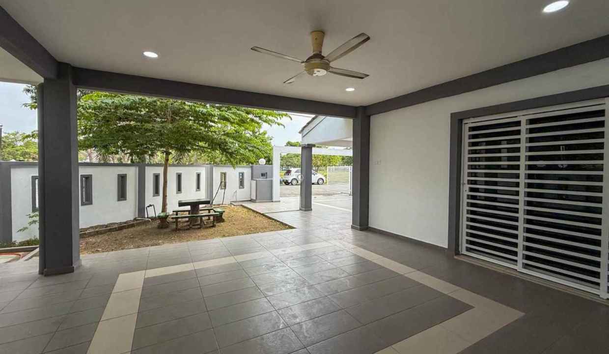 Facing Open 2 Storey House Saujana Putra 8 BANDAR SAUJANA PUTRA sp8 (18)