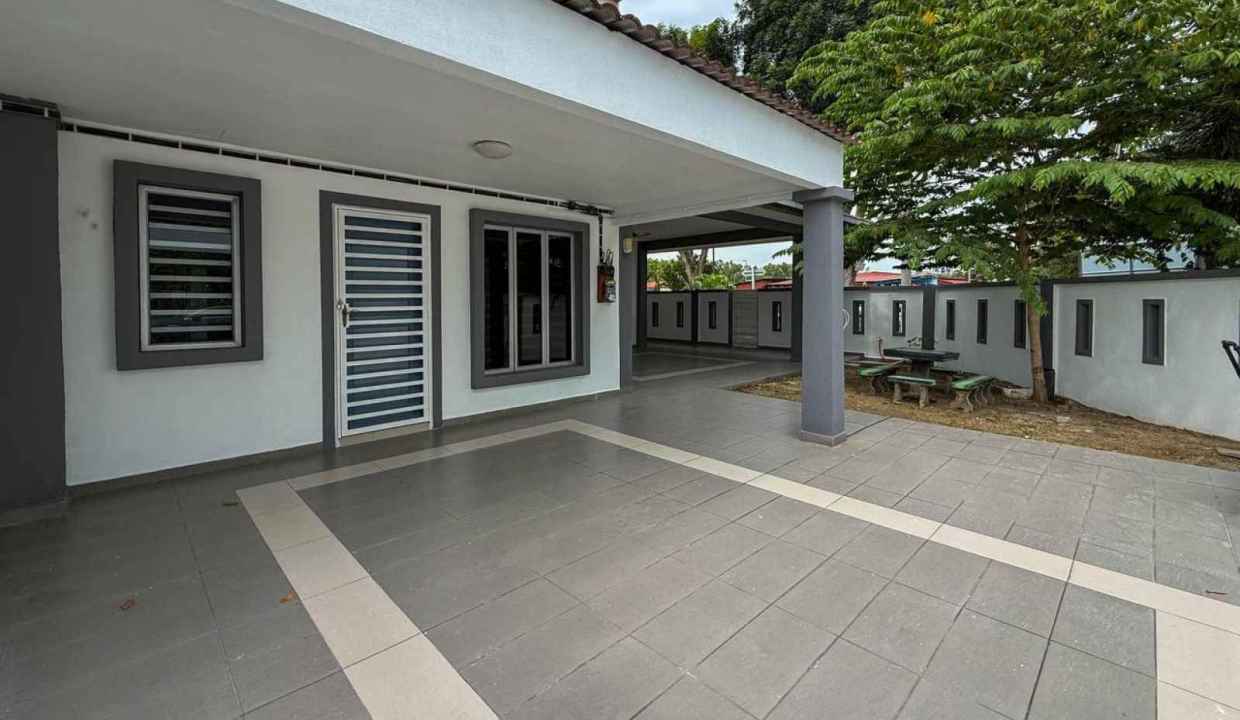 Facing Open 2 Storey House Saujana Putra 8 BANDAR SAUJANA PUTRA sp8 (21)