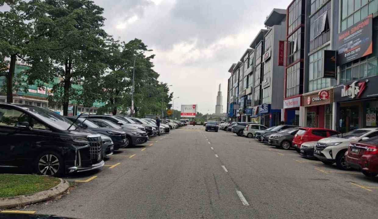 [NEAR MAHSA HOSPITAL] 3 Storey Shoplot, SP1 Bandar Saujana Putra, Jenjarom (19)