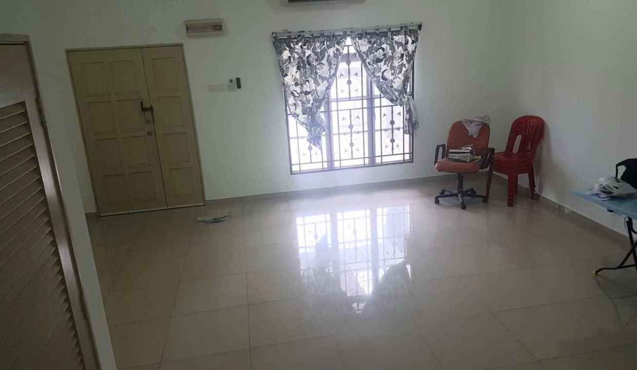Renovated Double Storey Terrace @ Bandar Saujana Putra (SP3_31) (11)